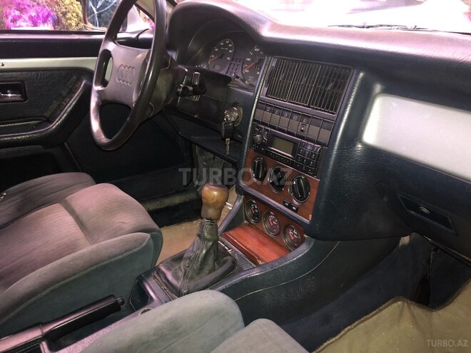 Audi  1990, 256,000 km - 2.3 l - Bakı