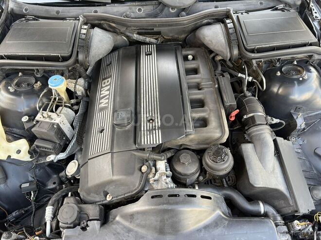 BMW 525 2000, 333,270 km - 2.5 l - Bakı