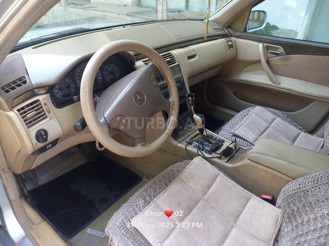 Mercedes E 270 2001, 421,000 km - 2.7 l - Gəncə