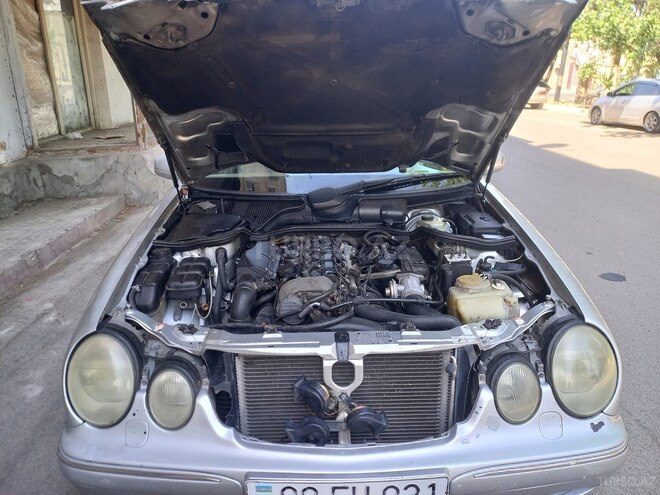 Mercedes E 270 2001, 421,000 km - 2.7 l - Gəncə