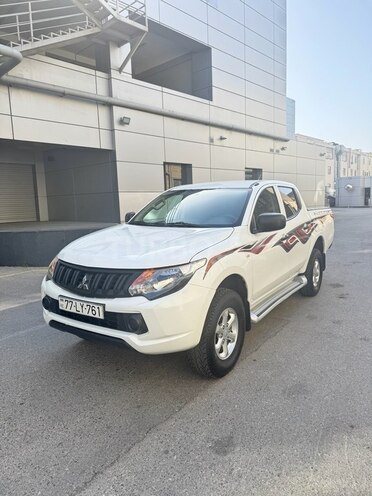 Mitsubishi L200 2016, 189,000 km - 2.5 l - Bakı