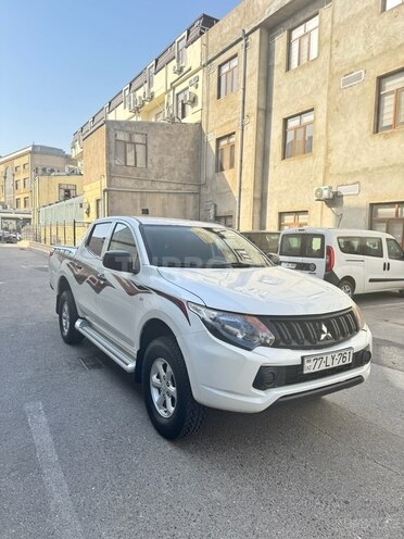 Mitsubishi L200 2016, 189,000 km - 2.5 l - Bakı