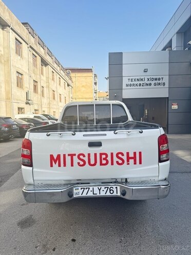 Mitsubishi L200 2016, 189,000 km - 2.5 l - Bakı
