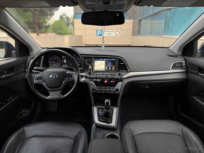 Hyundai Elantra 2017, 135,000 km - 2.0 l - Bakı