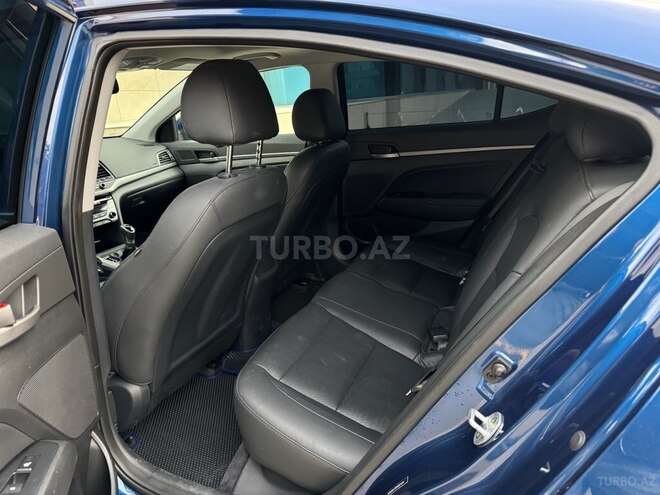 Hyundai Elantra 2017, 135,000 km - 2.0 l - Bakı