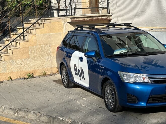 Toyota Corolla Fielder 2014, 342,000 km - 1.5 л - Bakı