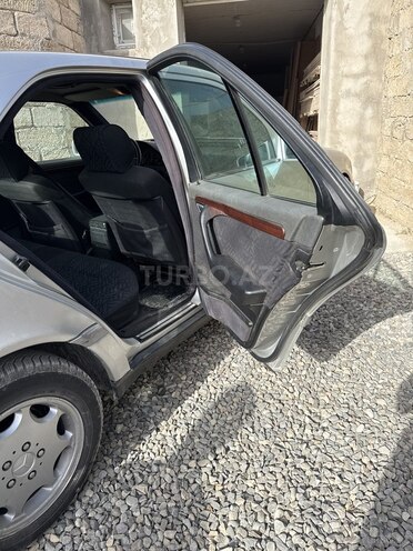 Mercedes C 220 1995, 444,440 km - 2.2 l - Bakı