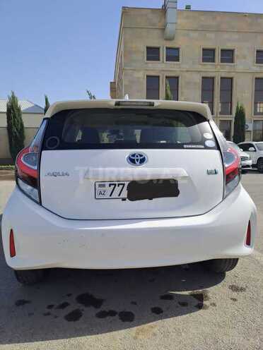 Toyota Aqua 2017, 130,000 km - 1.5 l - Bakı