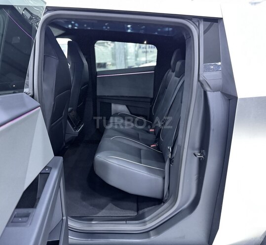 Tesla Cybertruck-14