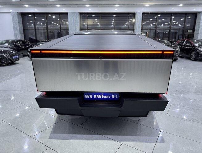 Tesla Cybertruck-7