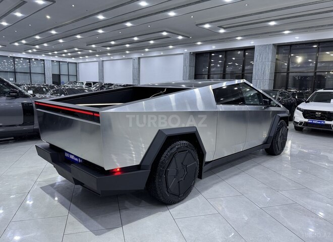 Tesla Cybertruck-5