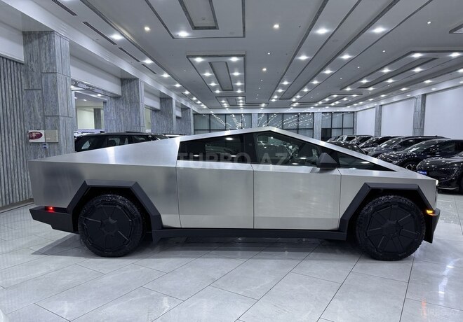 Tesla Cybertruck-4