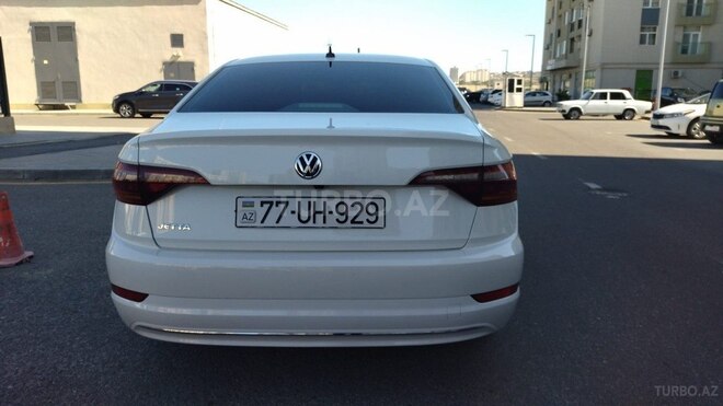 Volkswagen Jetta-4