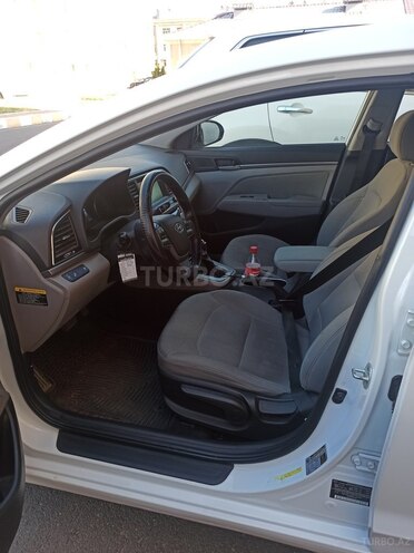 Hyundai Elantra 2017, 201,168 km - 1.4 l - Naxçıvan