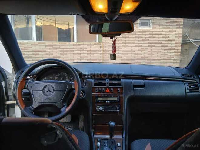 Mercedes E 280 1996, 420,000 km - 2.8 l - Bakı