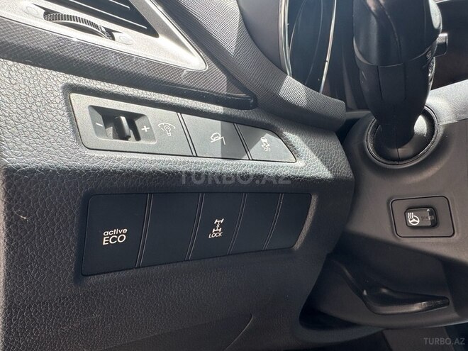Hyundai Santa Fe-4