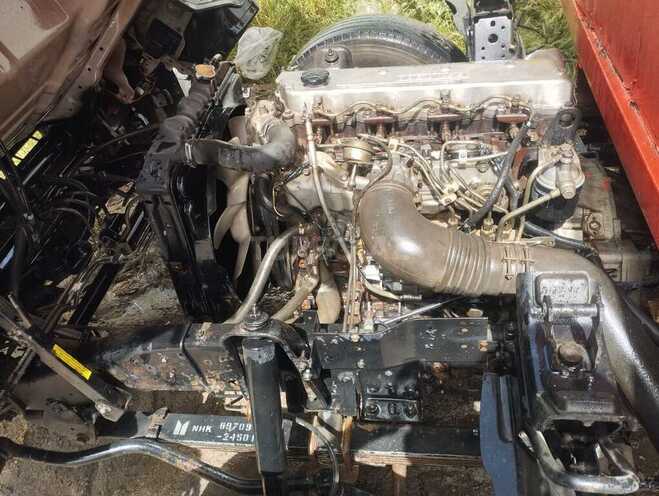 Isuzu NPR 66 P 2005, 178,427 km - 4.3 l - Qobustan