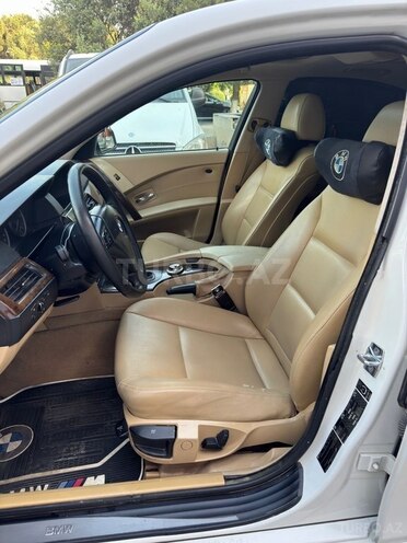 BMW 525-12