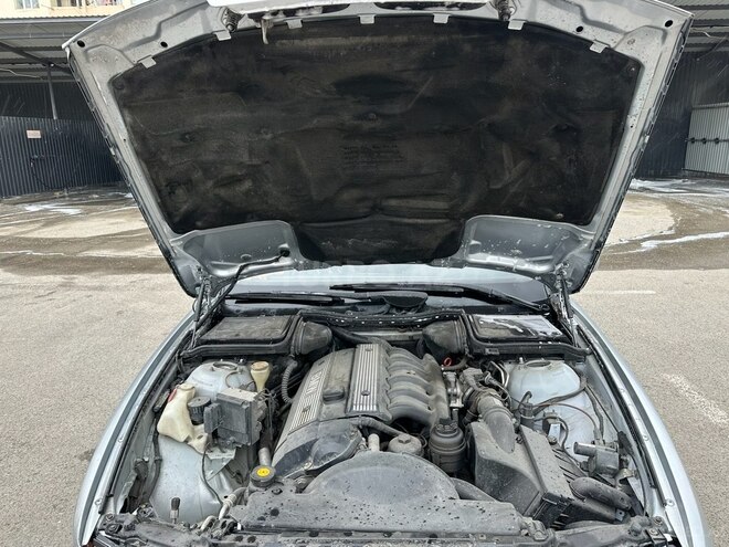BMW 528 1997, 370,000 km - 2.8 l - Bakı