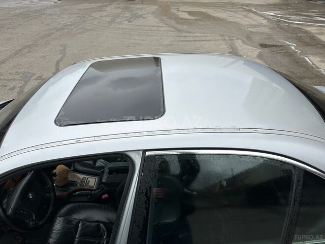 BMW 528 1997, 370,000 km - 2.8 l - Bakı