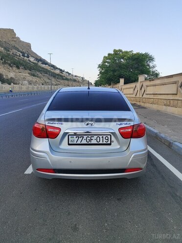 Hyundai Avante-2