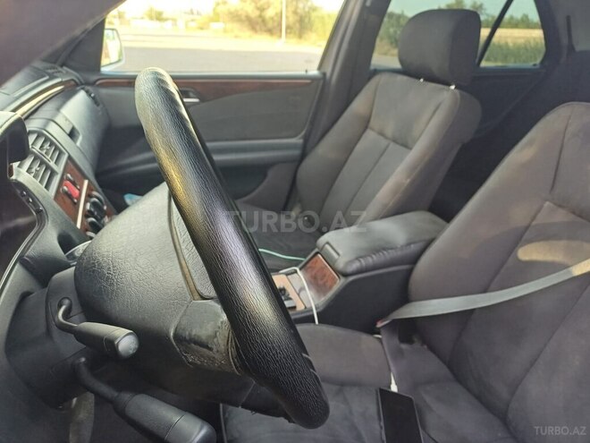 Mercedes E 240 1999, 530,733 km - 2.4 л - Sabirabad