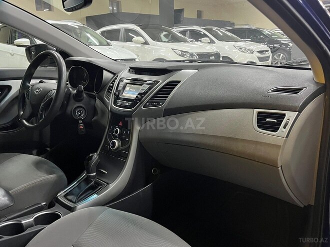 Hyundai Elantra 2015, 197,120 km - 1.8 l - Sumqayıt
