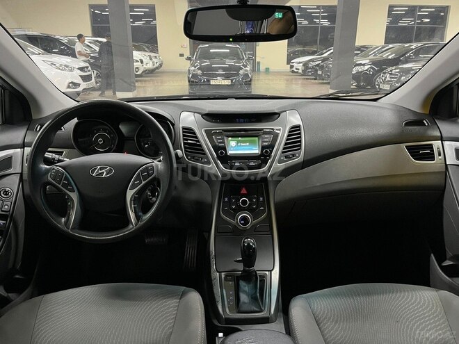 Hyundai Elantra 2015, 197,120 km - 1.8 l - Sumqayıt