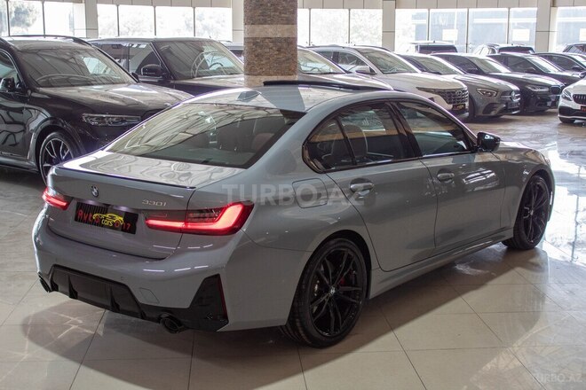 BMW 330-8
