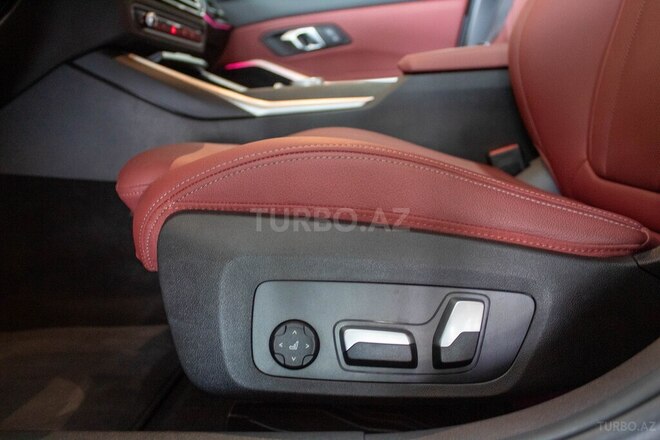 BMW 330-23