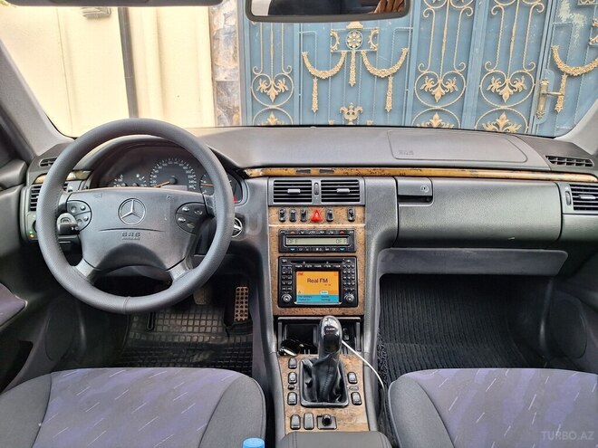 Mercedes E 220 d 1999, 558,580 km - 2.2 л - Şəki