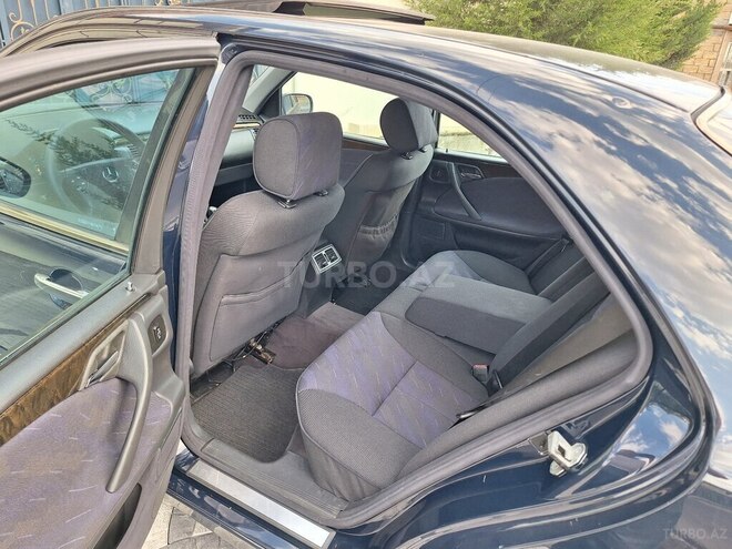 Mercedes E 220 d 1999, 558,580 km - 2.2 л - Şəki