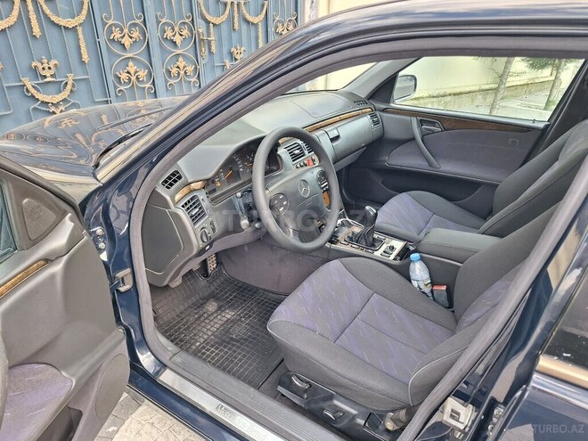 Mercedes E 220 d 1999, 558,580 km - 2.2 л - Şəki