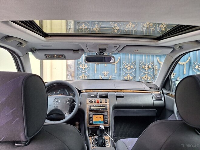 Mercedes E 220 d 1999, 558,580 km - 2.2 л - Şəki