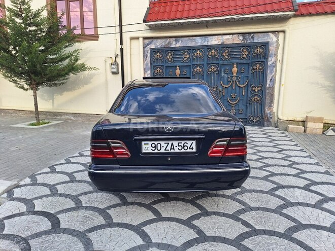 Mercedes E 220 d 1999, 558,580 km - 2.2 л - Şəki