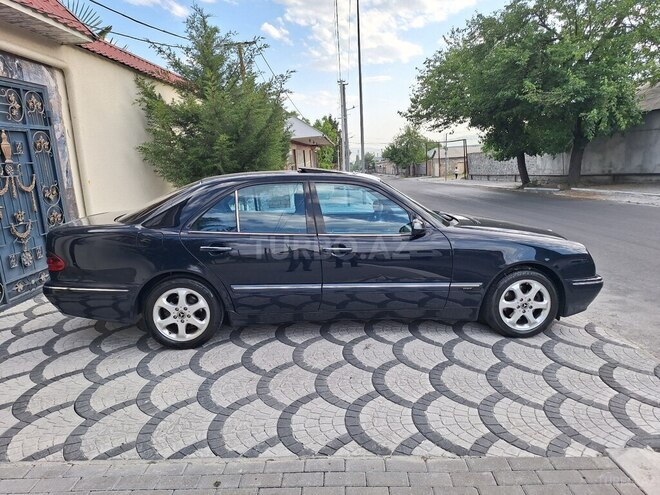 Mercedes E 220 d 1999, 558,580 km - 2.2 л - Şəki