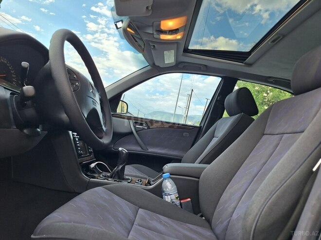 Mercedes E 220 d 1999, 558,580 km - 2.2 л - Şəki