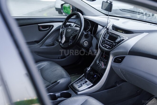 Hyundai Elantra 2013, 189,198 km - 1.8 l - Bakı