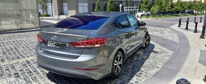 Hyundai Elantra 2018, 177,028 km - 2.0 l - Bakı