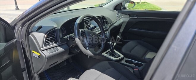 Hyundai Elantra 2018, 177,028 km - 2.0 l - Bakı