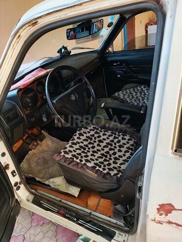 GAZ 24 1992, 292,000 km - 2.4 l - Beyləqan