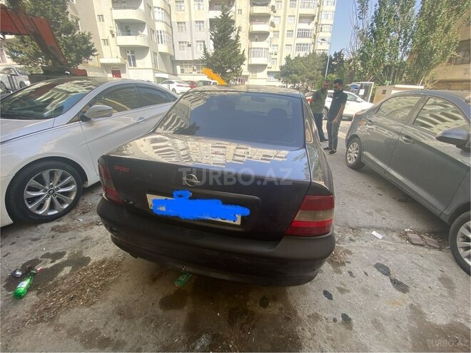 Opel Vectra 1996, 300,000 km - 1.6 l - Bakı