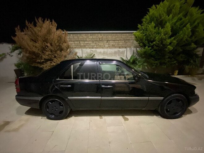 Mercedes C 220 1996, 499,000 km - 2.2 l - Bakı