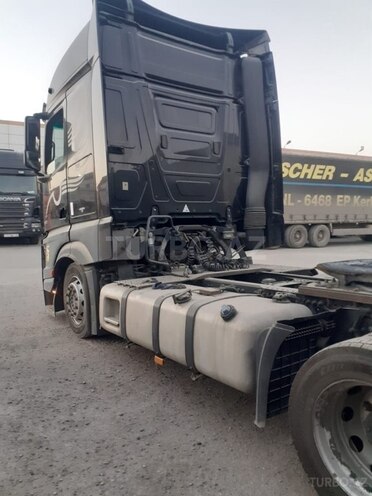 Mercedes Actros 1848 2014, 820,000 km - 13.0 l - Bakı