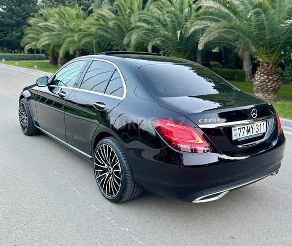 Mercedes C 200 d 2018, 97,000 km - 2.0 l - Bakı