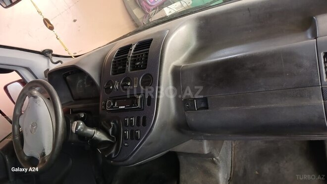 Mercedes Vito 111 2000, 250,000 km - 2.2 l - Bakı