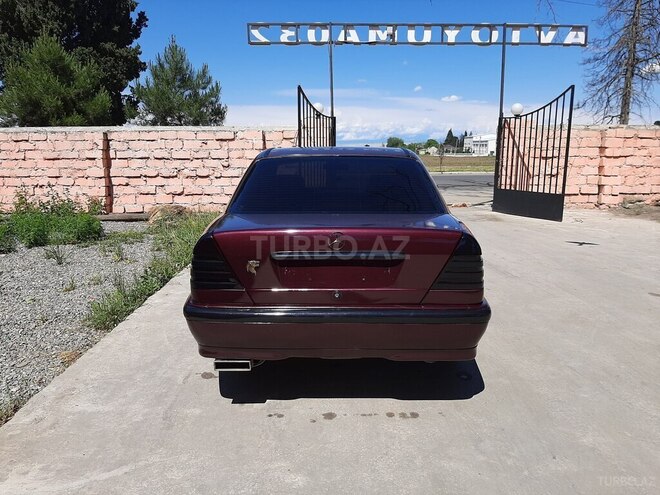 Mercedes C 180 1997, 280,000 km - 2.2 л - Gəncə