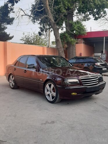 Mercedes C 180 1997, 280,000 km - 2.2 л - Gəncə