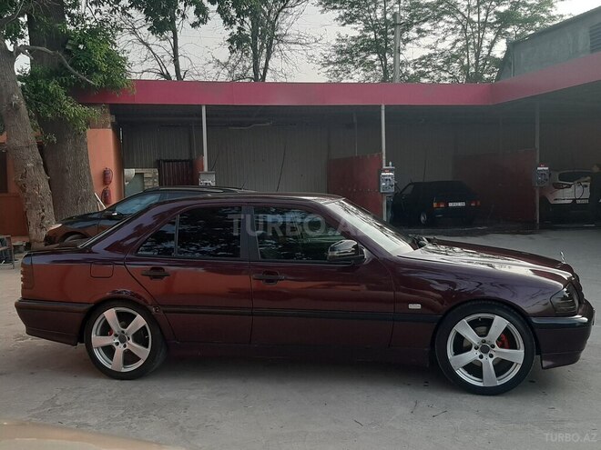 Mercedes C 180 1997, 280,000 km - 2.2 л - Gəncə