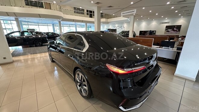BMW 750e xDrive 2023, 12,000 km - 3.0 l - Bakı